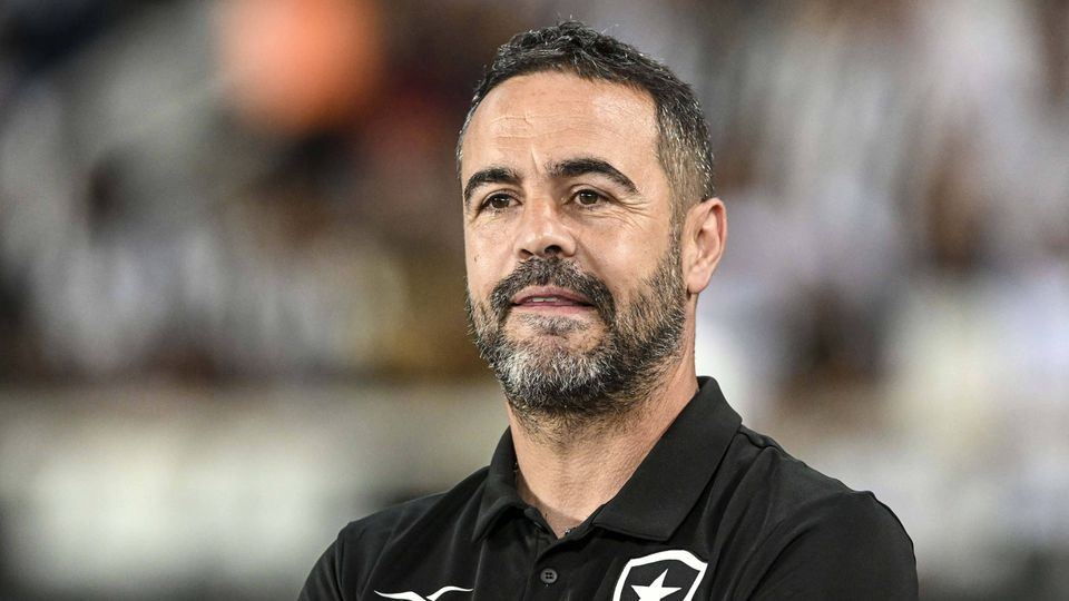 Botafogo de Artur Jorge com dois casos disciplinares