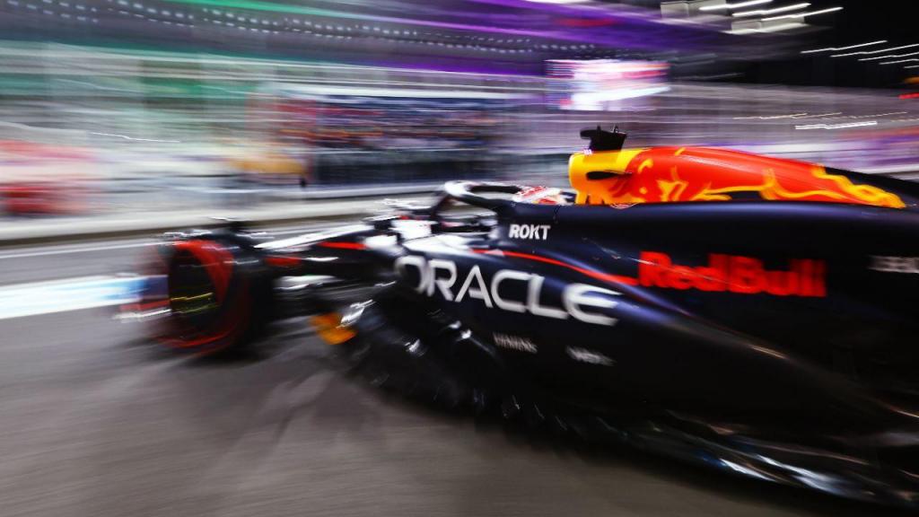 Verstappen conseguiu primeira pole position em Jeddah (Photo by Mark Thompson/Getty Images)