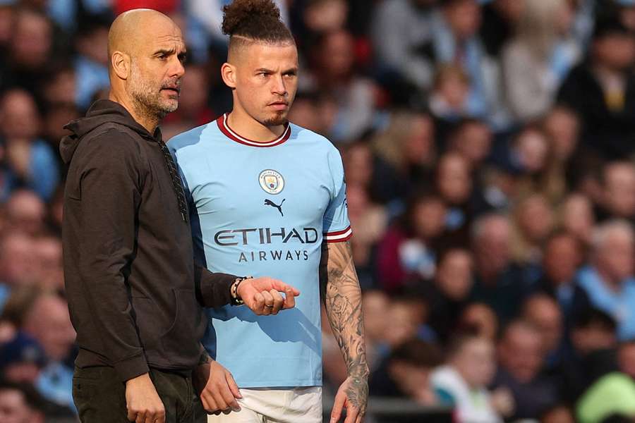 Pep Guardiola pede desculpa a Kalvin Phillips por ter dito que tinha "peso a mais