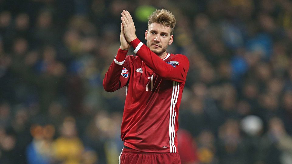 Nicklas Bendtner: «O dinheiro desaparece depressa quando se compra um vinho de 170 mil euros»