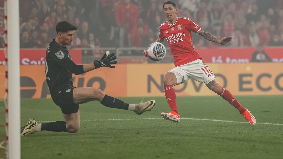 Sporting: a 'ajuda' de Di María a Franco Israel