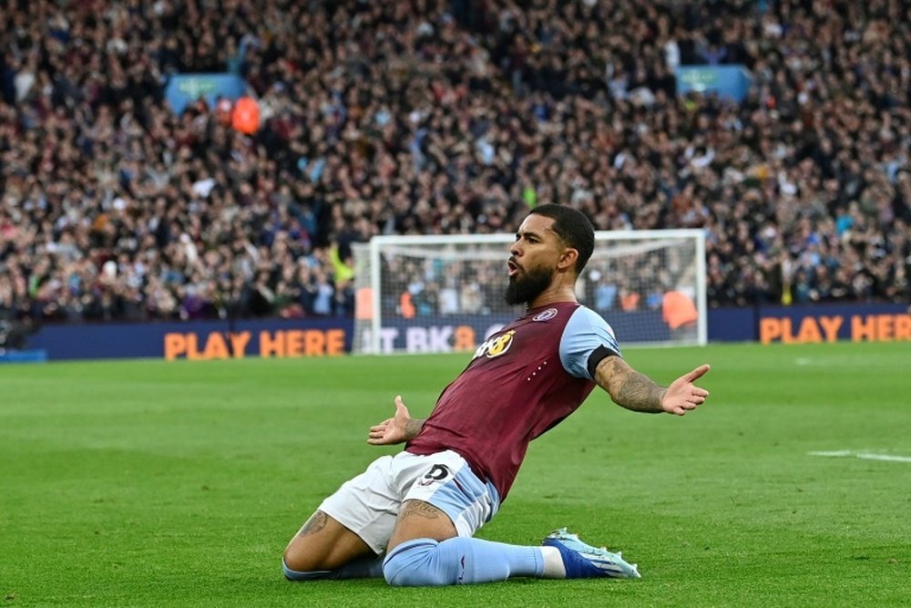 Douglas Luiz pelo Aston Villa. AFP