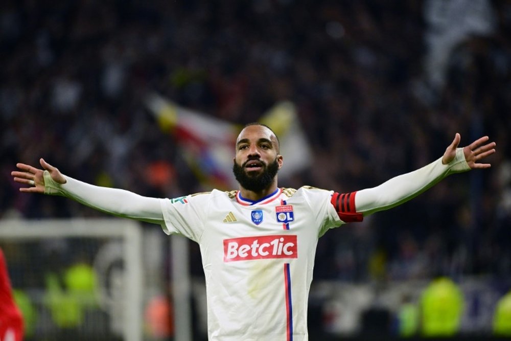 Lacazette conduz o Lyon a uma final de Copa doze anos depois. AFP