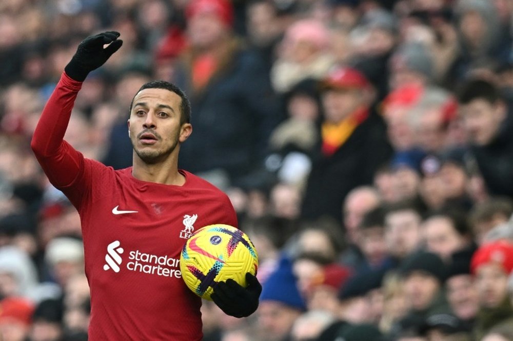 O futuro de Thiago está longe do Liverpool. AFP