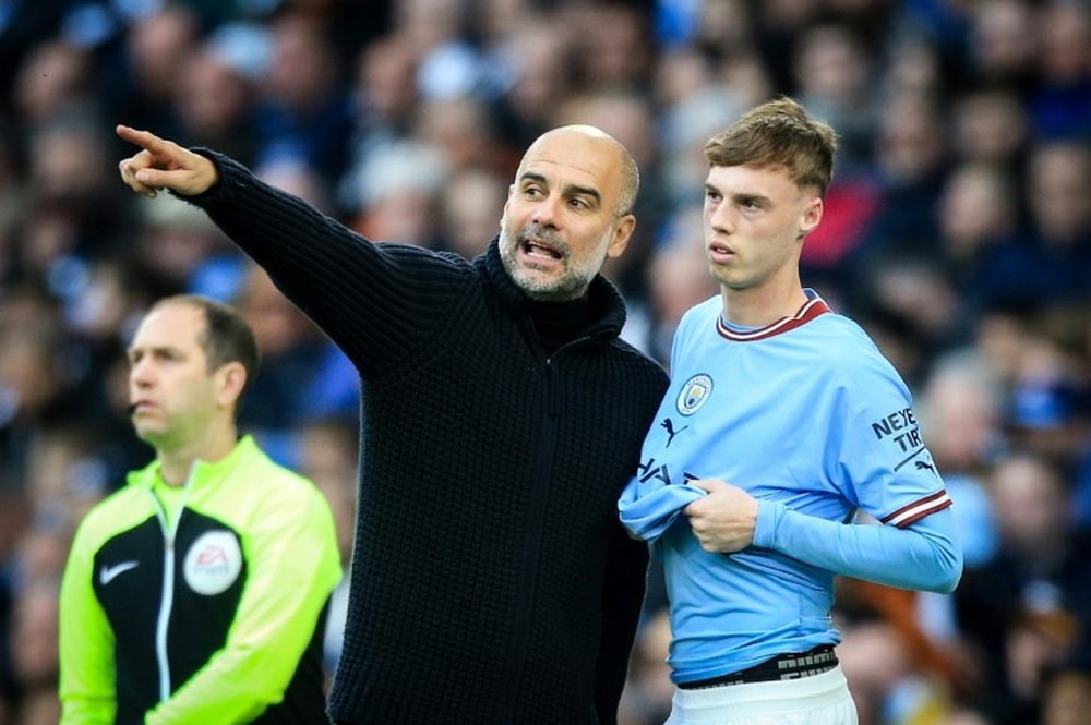 Guardiola explica a ida de Palmer para o Chelsea. AFP