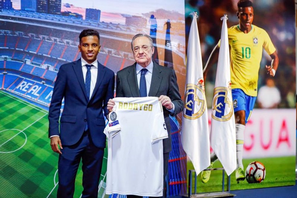 O presidente do Real Madrid, Florentino Pérez e Rodrygo, em foto de arquivo. EFE