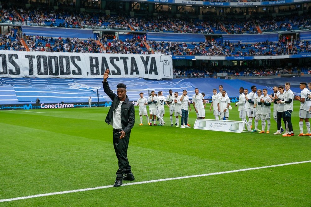 Vini Jr. em homenagem feita pelo Real Madrid. EFE/ Rodrigo Jiménez