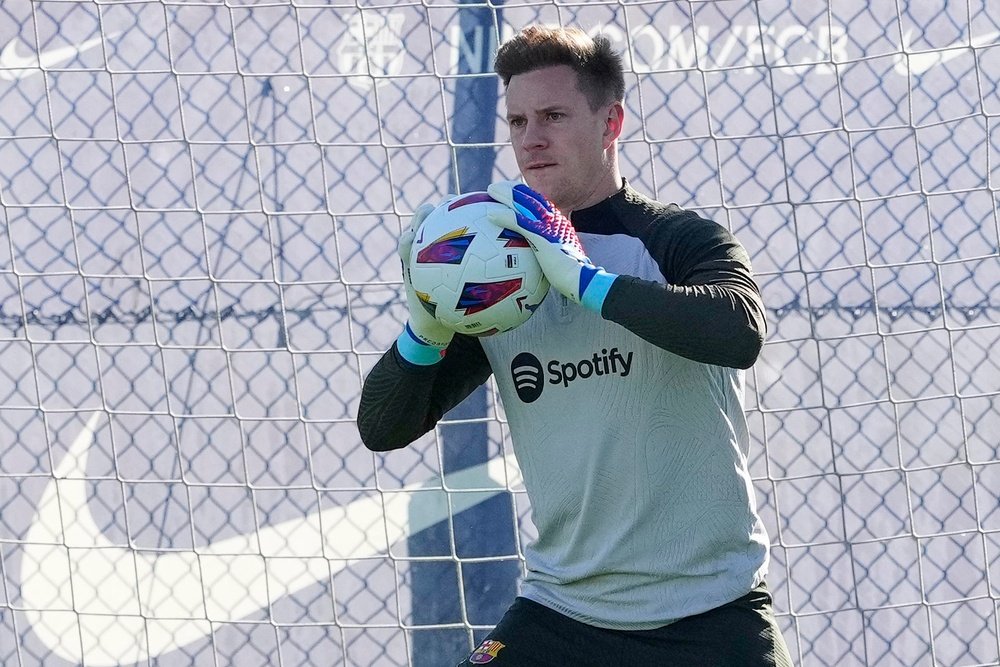 Ter Stegen marca a data do seu retorno. EFE