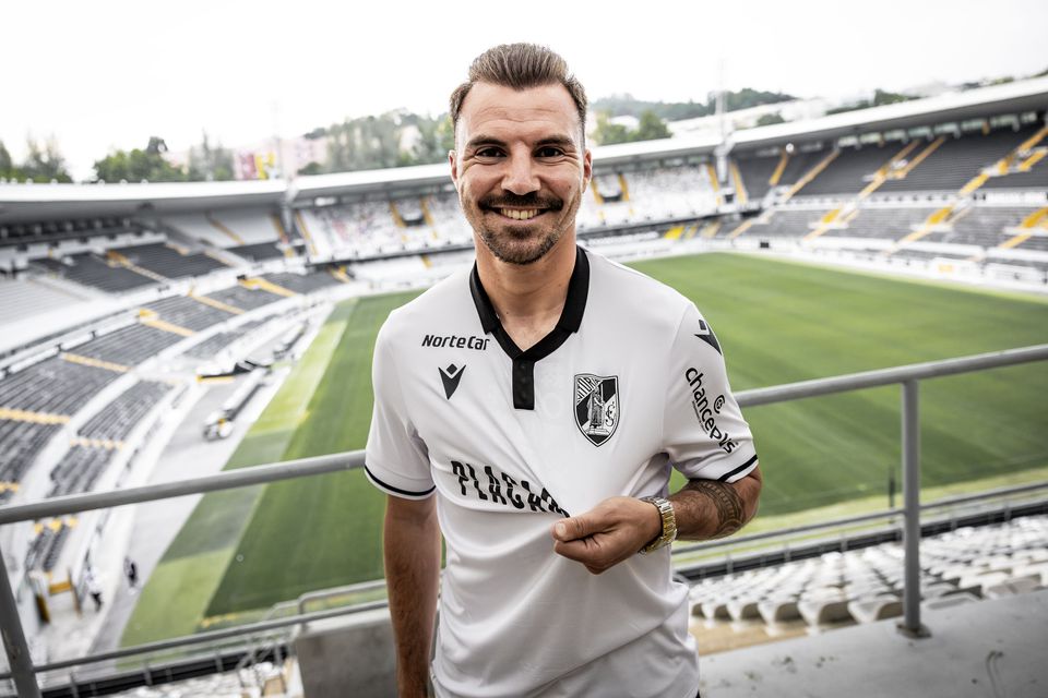 Oficial: Samu reforça V. Guimarães até 2027