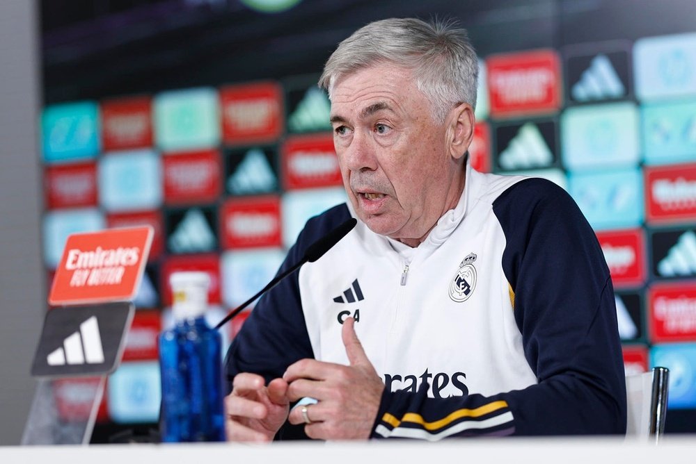 Ancelotti recusou falar sobre Mbappé. EFE/Rodrigo Jiménez