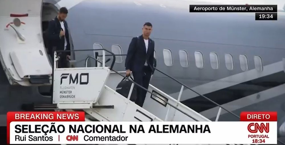 Cristiano Ronaldo desembarca na Alemanha, junto com a Seleção Portuguesa. Captura/ Twitter @Cristian