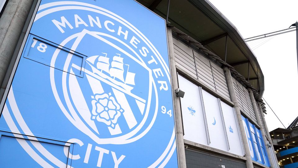 Diretor executivo da Premier League foge... do Manchester City