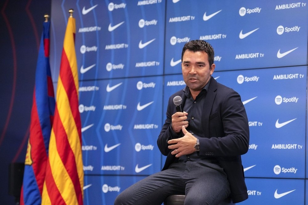 Deco falou sobre a atualidade do Barcelona. EFE