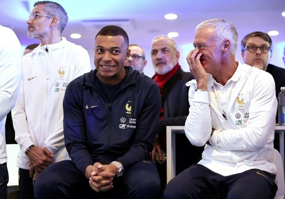 Deschamps parece ter claro qual será o destino de Mbappé. AFP