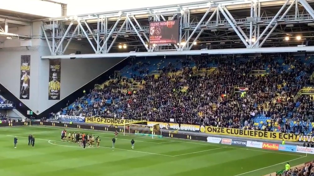 O Vitesse vence, e agora tem... 2 pontos. Captura/JeroenKapteijns