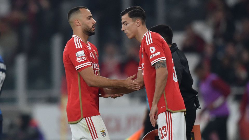 Benfica: Arthur Cabral avança