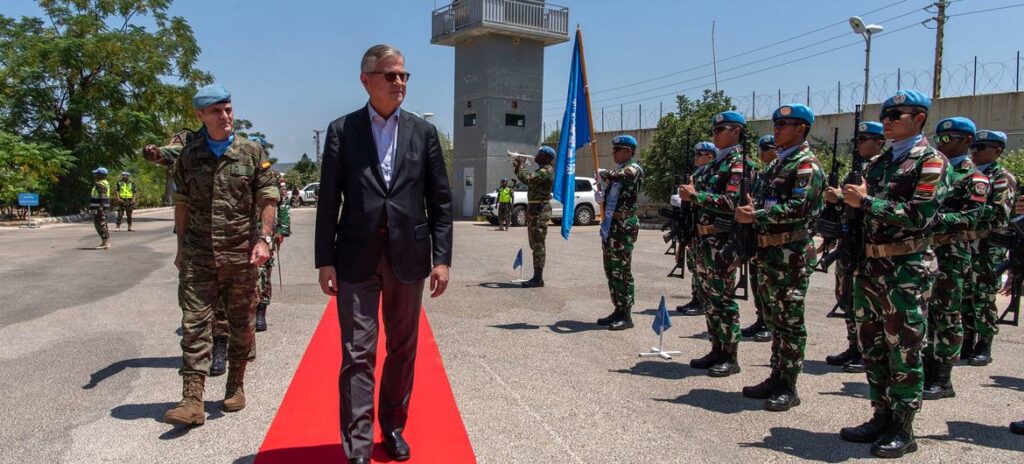 O subsecretário-geral da ONU para Operações de Paz, Jean-Pierre Lacroix, visita a sede da Força Interina da ONU no Líbano, Unifil (arquivo)