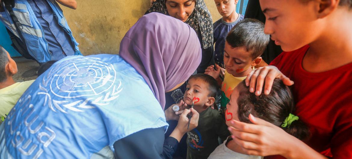 A Unrwa e os seus parceiros continuam a segunda ronda de uma campanha de vacinação contra a poliomielite no sul de Gaza