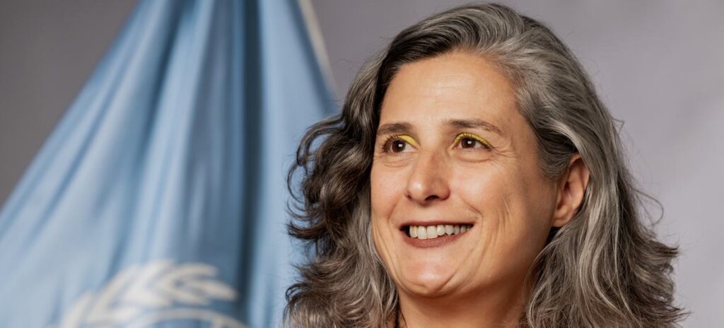 Anacláudia Rossbach, nova diretora executiva da ONU-Habitat, enfatiza a importância do planejamento urbano e da inclusão dos jovens para enfrentar desafios como a crise habitacional e as mudanças climáticas; ela traz experiência vasta em políticas urbana…