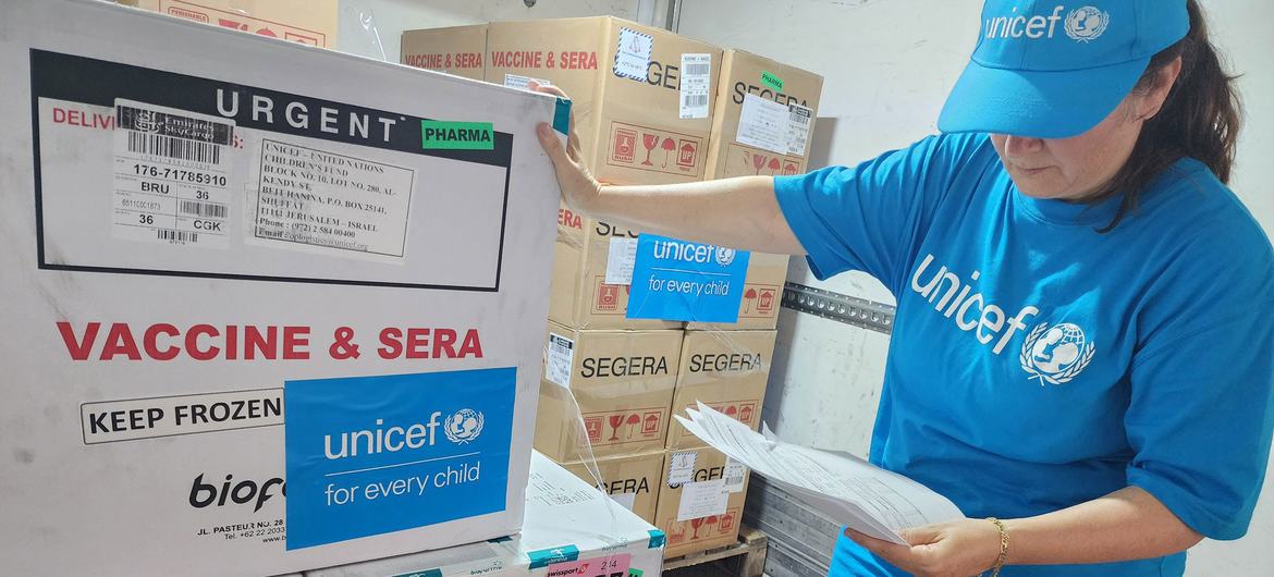 Unicef está levando 1,2 milhão de doses de vacina contra a pólio para Gaza.