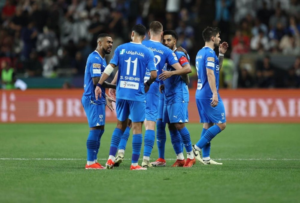 O Al Hilal coroa-se campeão e conquista sua quarta Supercopa. EFE/EPA/ALIHAIDER